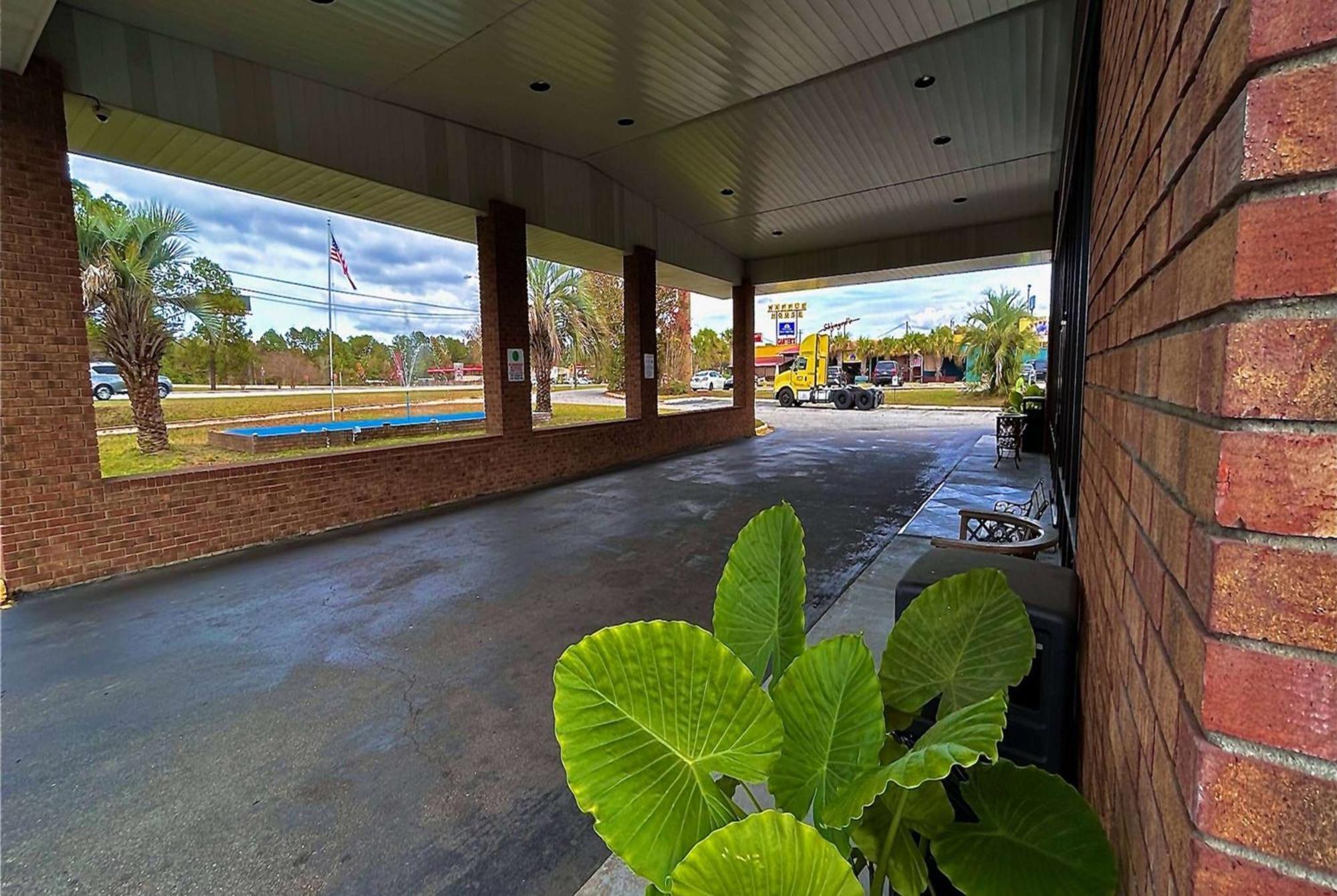 Days Inn By Wyndham St George St. George Εξωτερικό φωτογραφία